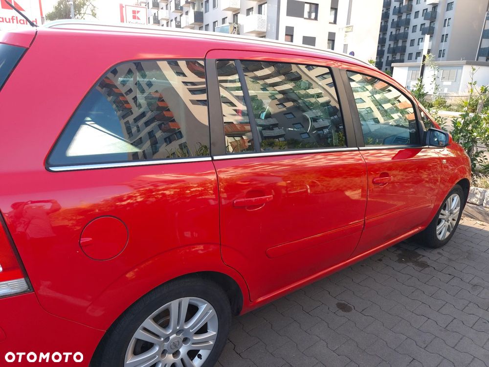 Opel Zafira 1.8 - 12