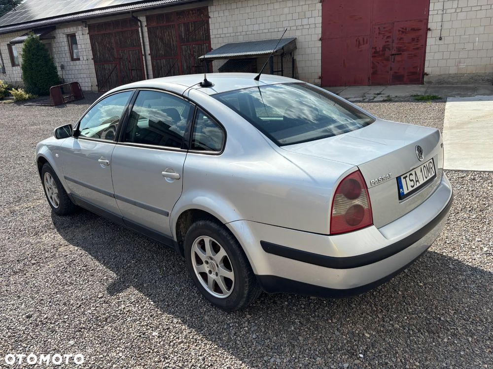 Volkswagen Passat - 8