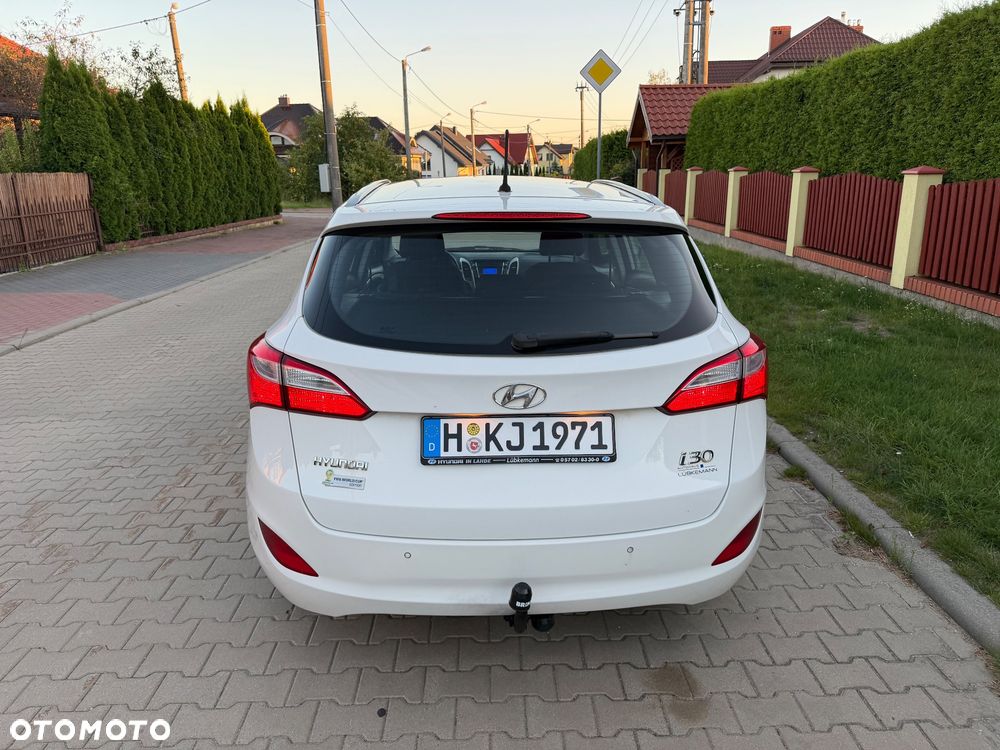 Hyundai i30 1.6 Comfort World Cup - 18
