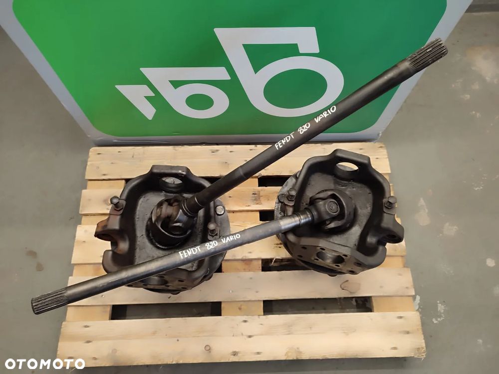 Zwolnica Zwrotnica Półoś  F718301020420  Fendt 820 Vario - 4