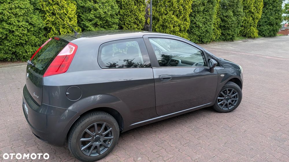 Fiat Grande Punto 1.4 8V Dynamic - 4