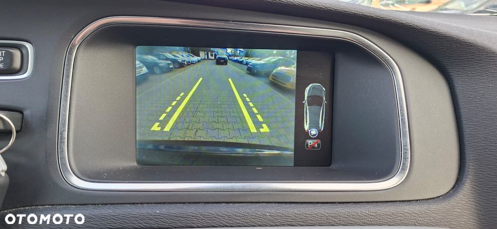 Volvo V40 Cross Country D4 Geartronic Momentum - 19