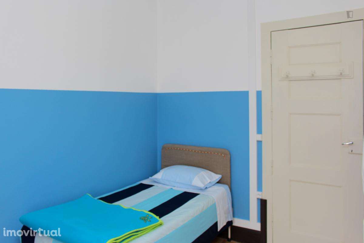 Quarto - localizado em Cidral Coimbra - Grande imagem: 4/36
