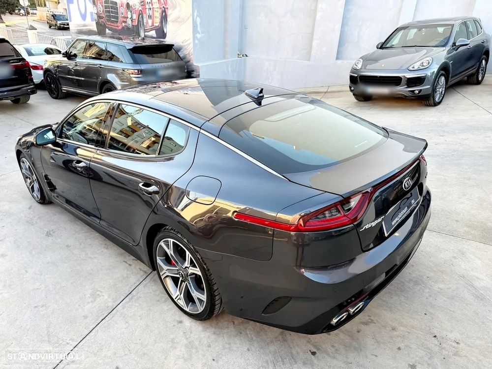 Kia Stinger 3.3 T-GDI GT - 49
