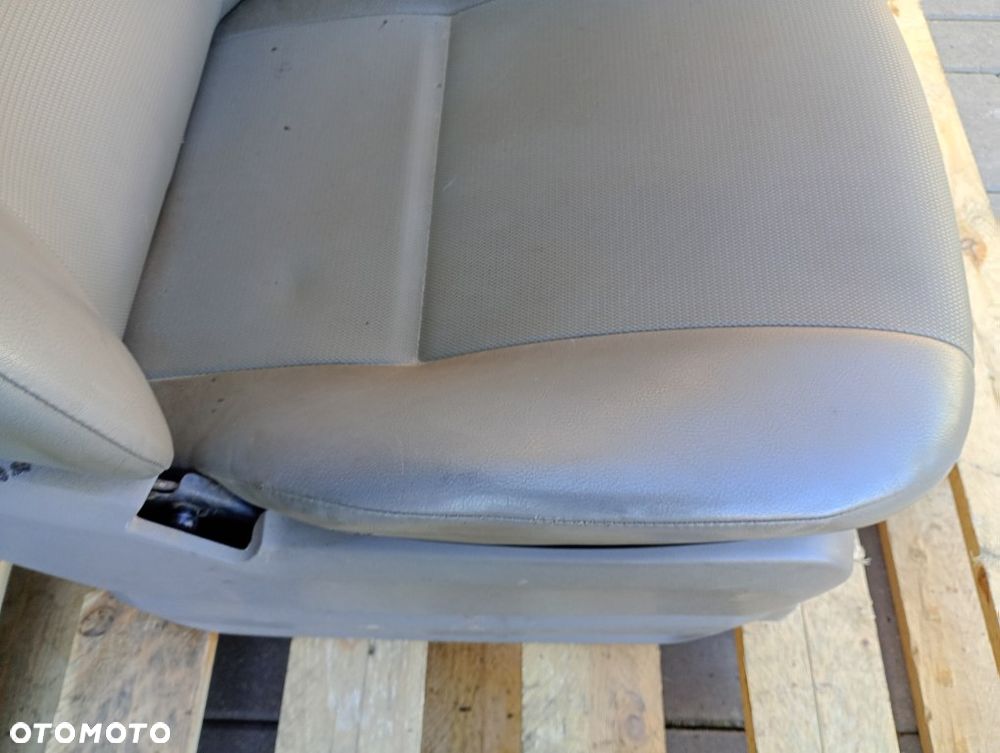fotel przedni prawy pasażera zapinka vw crafter sprinter w906 2006-2017 - 8