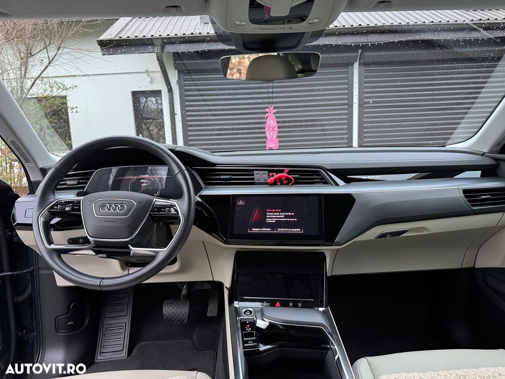 Audi e-tron 50 quattro S-Line - 8
