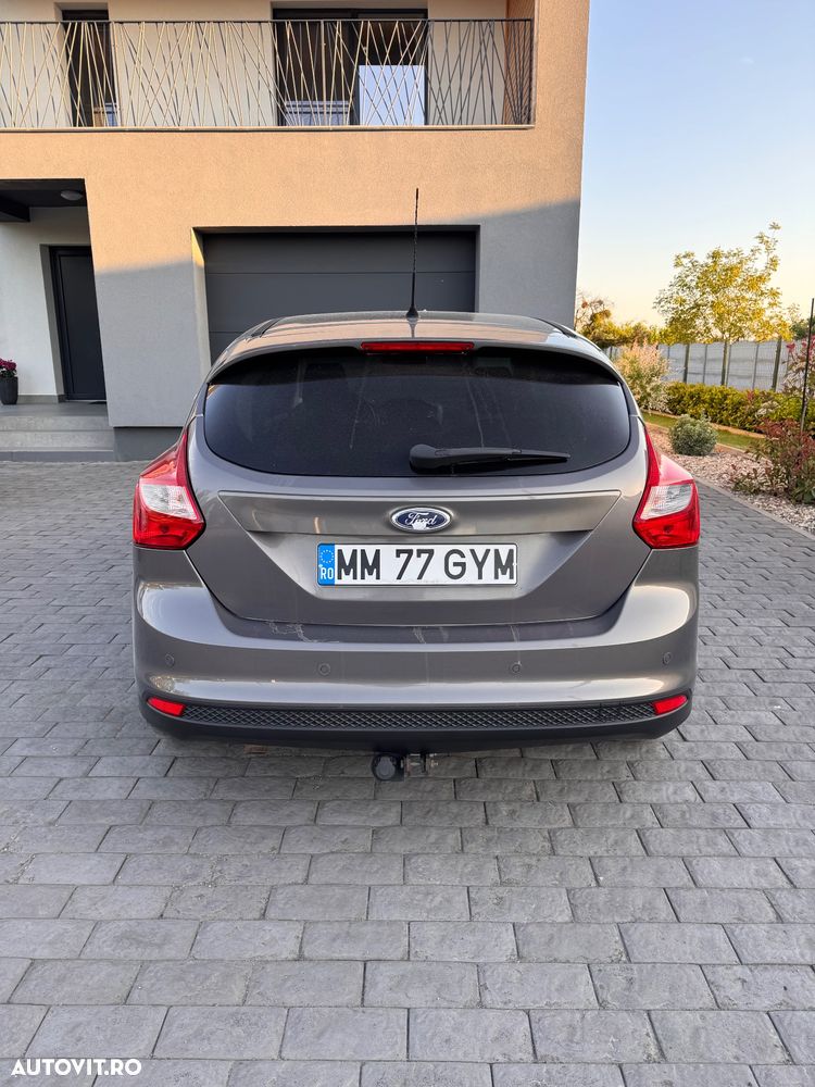 Ford Focus 1.6 TDCi DPF Titanium - 6