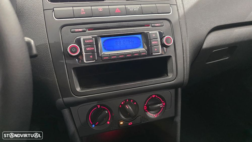 VW Polo 1.2 Confortline - 27