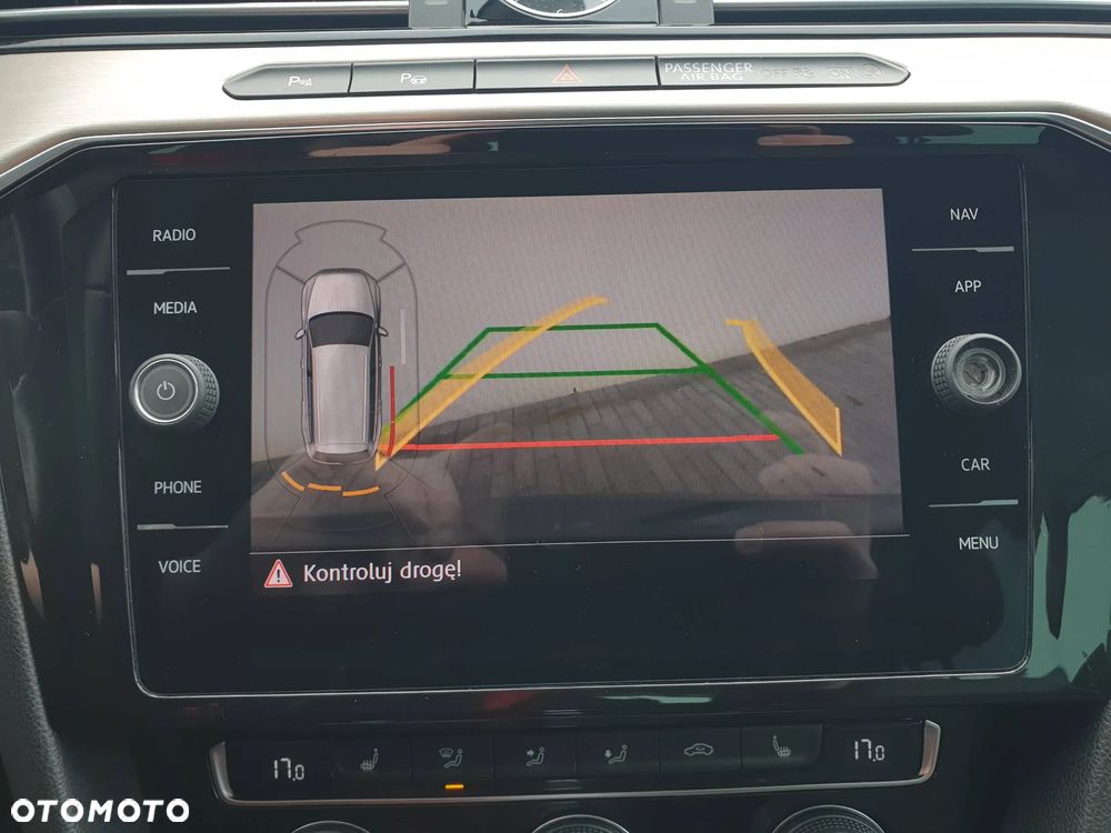 Volkswagen Passat Variant 2.0 TDI BMT Highline DSG - 25