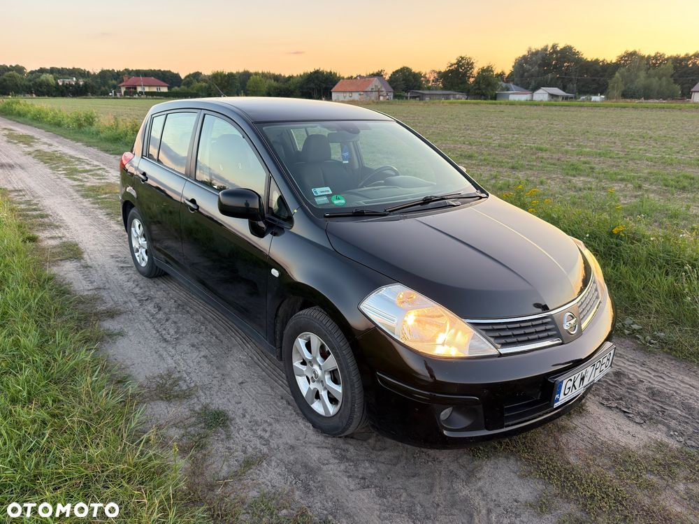 Nissan Tiida - 5