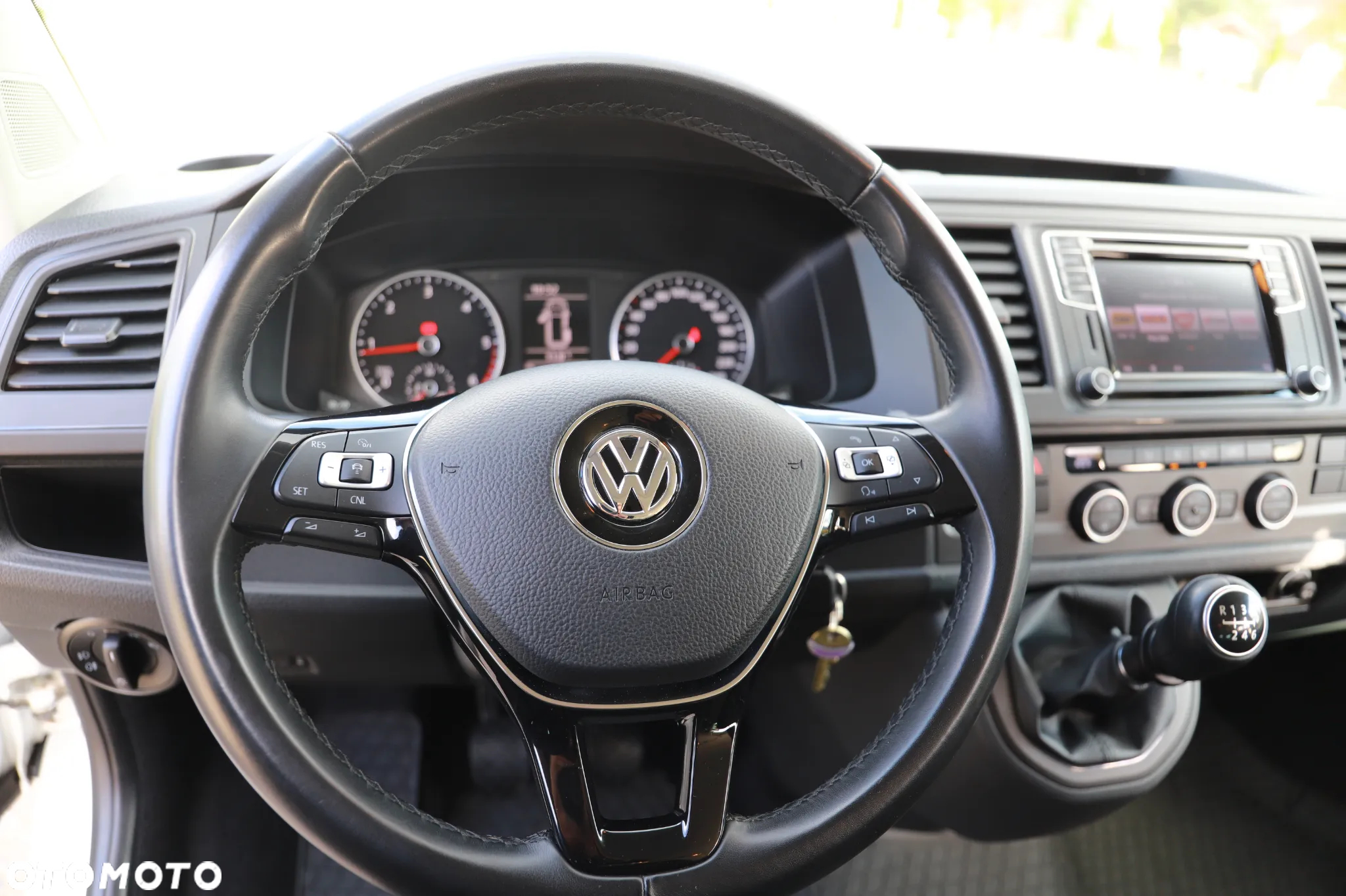 Volkswagen Caravelle 2.0 TDI L1 Comfortline - 14