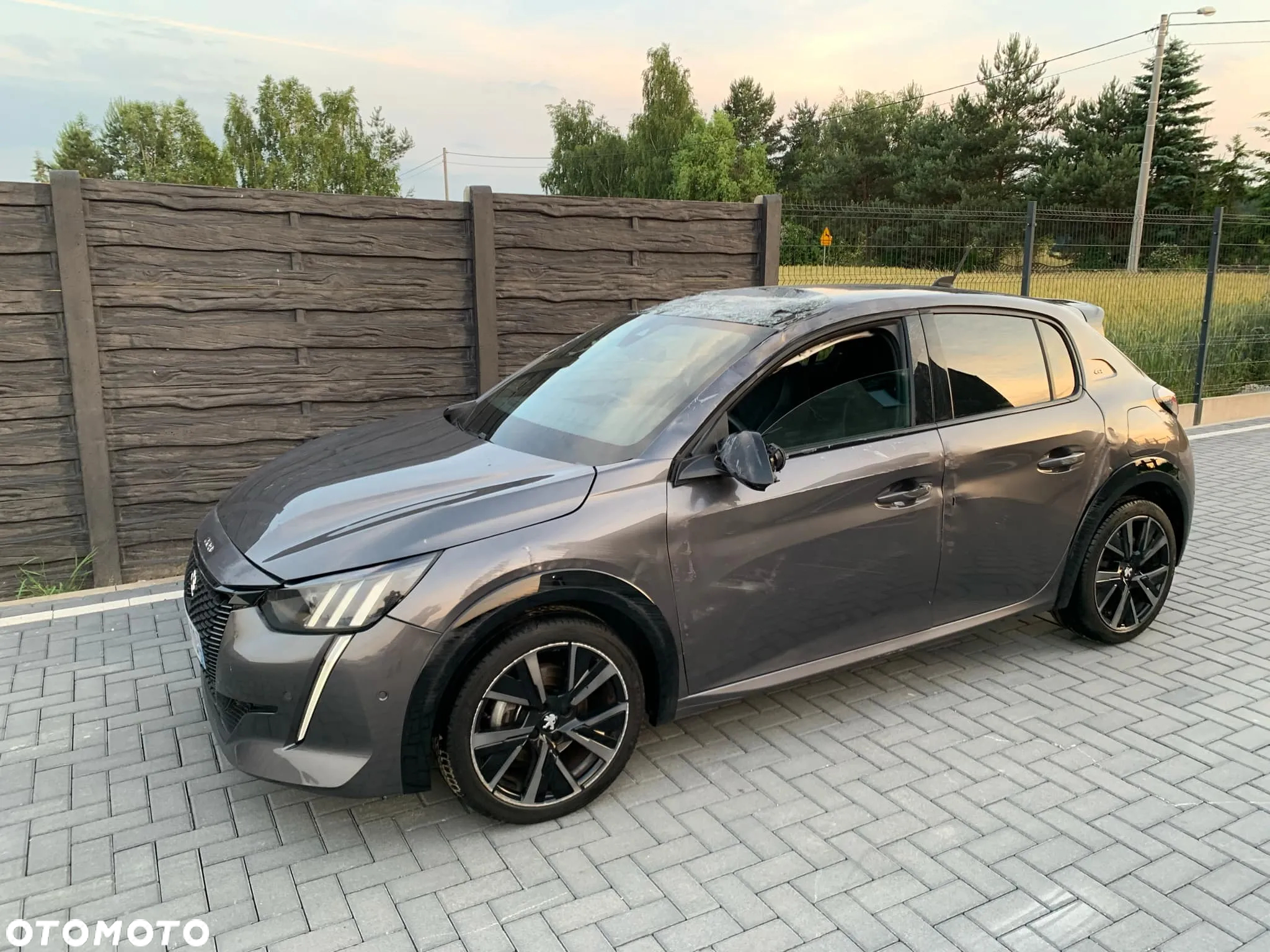 Peugeot 208 PureTech 100 EAT8 GT - 5
