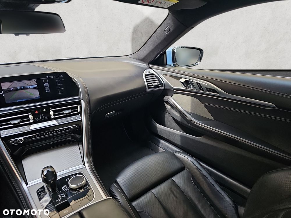 BMW Seria 8 - 17