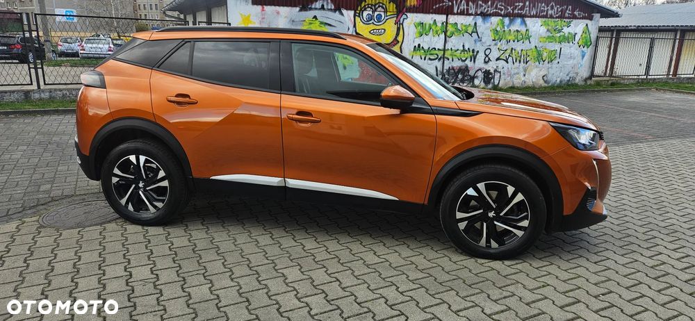 Peugeot 2008 1.5 BlueHDi Allure S&S EAT8 - 4