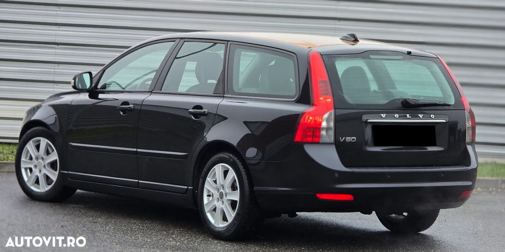 Volvo V50 2.0D DPF Powershift Momentum - 3