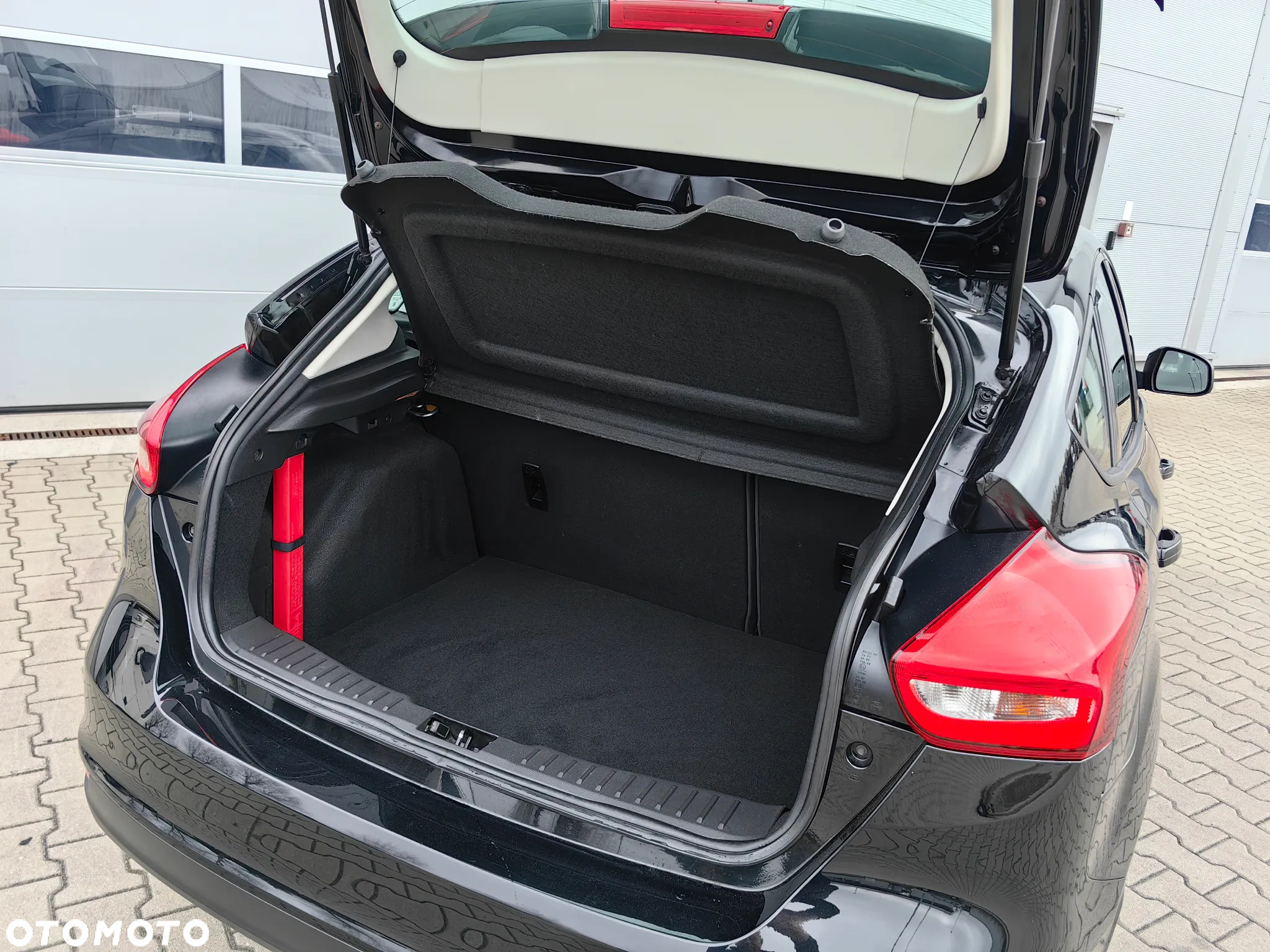 Ford Focus 1.0 EcoBoost Edition - 24