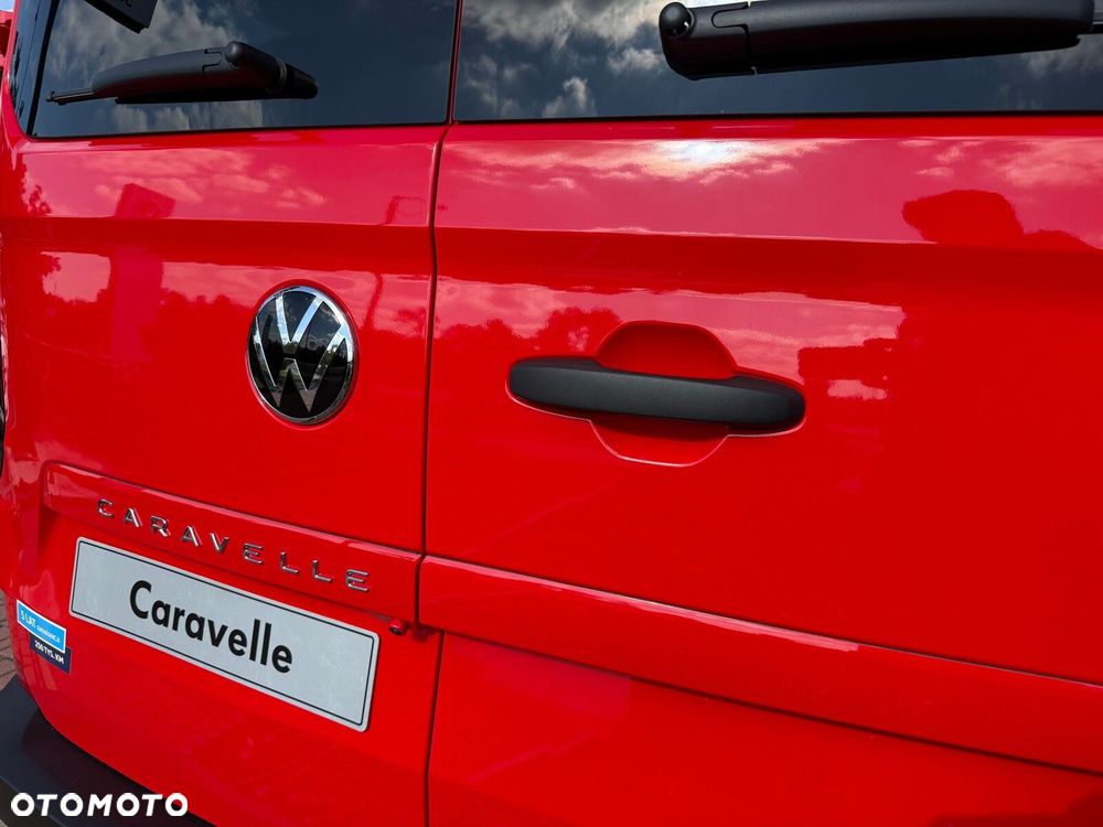 Volkswagen Caravelle - 11