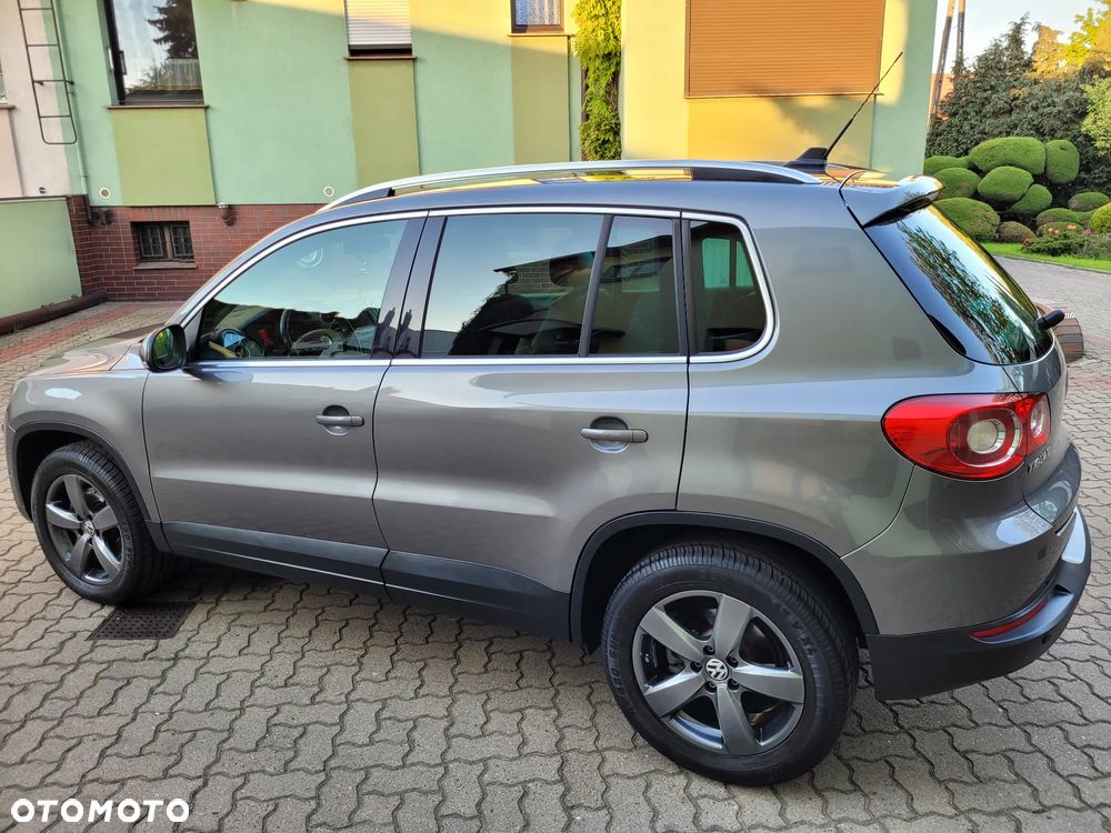 Volkswagen Tiguan 2.0 TDI DPF 4Motion Track & Style - 4