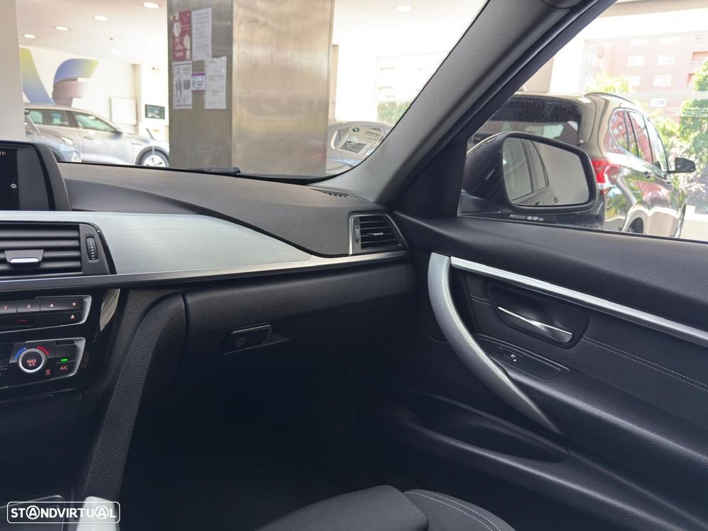 BMW 318 d Line Sport Auto - 41