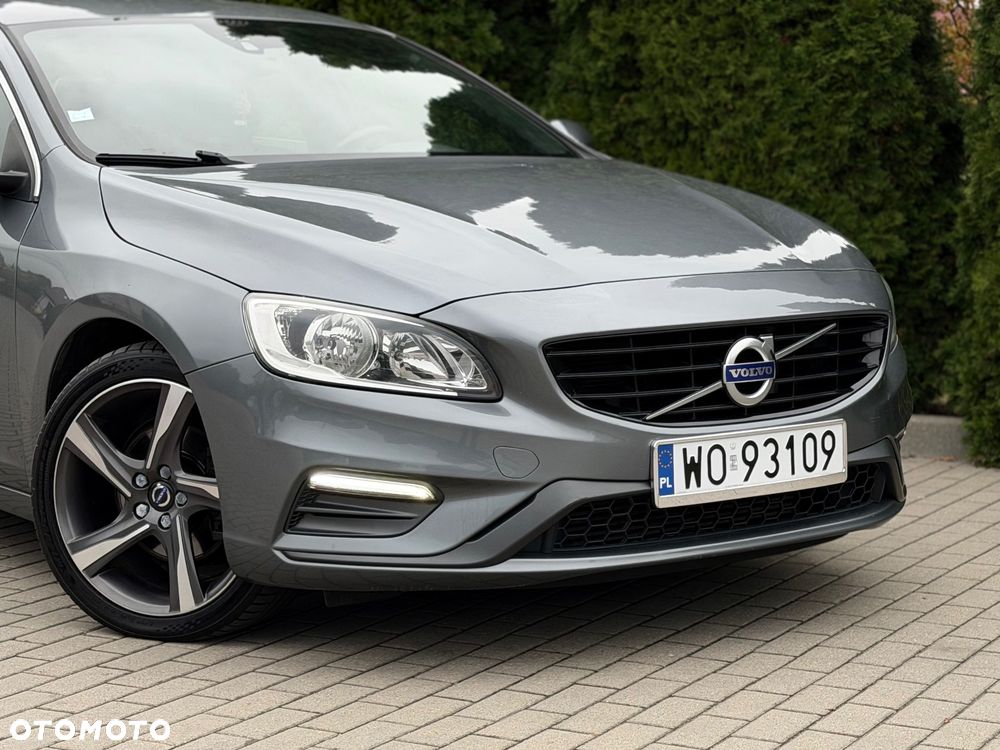 Volvo S60 2015 photo 4
