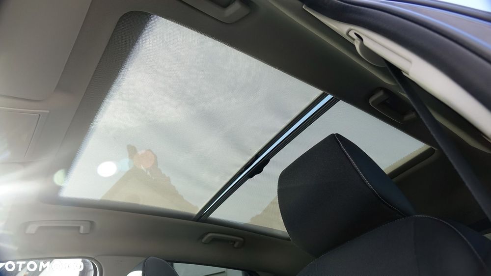 Ford Kuga - 37