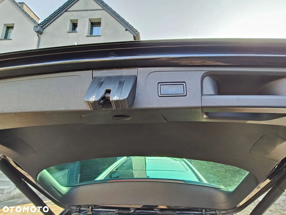 Volkswagen Passat - 10