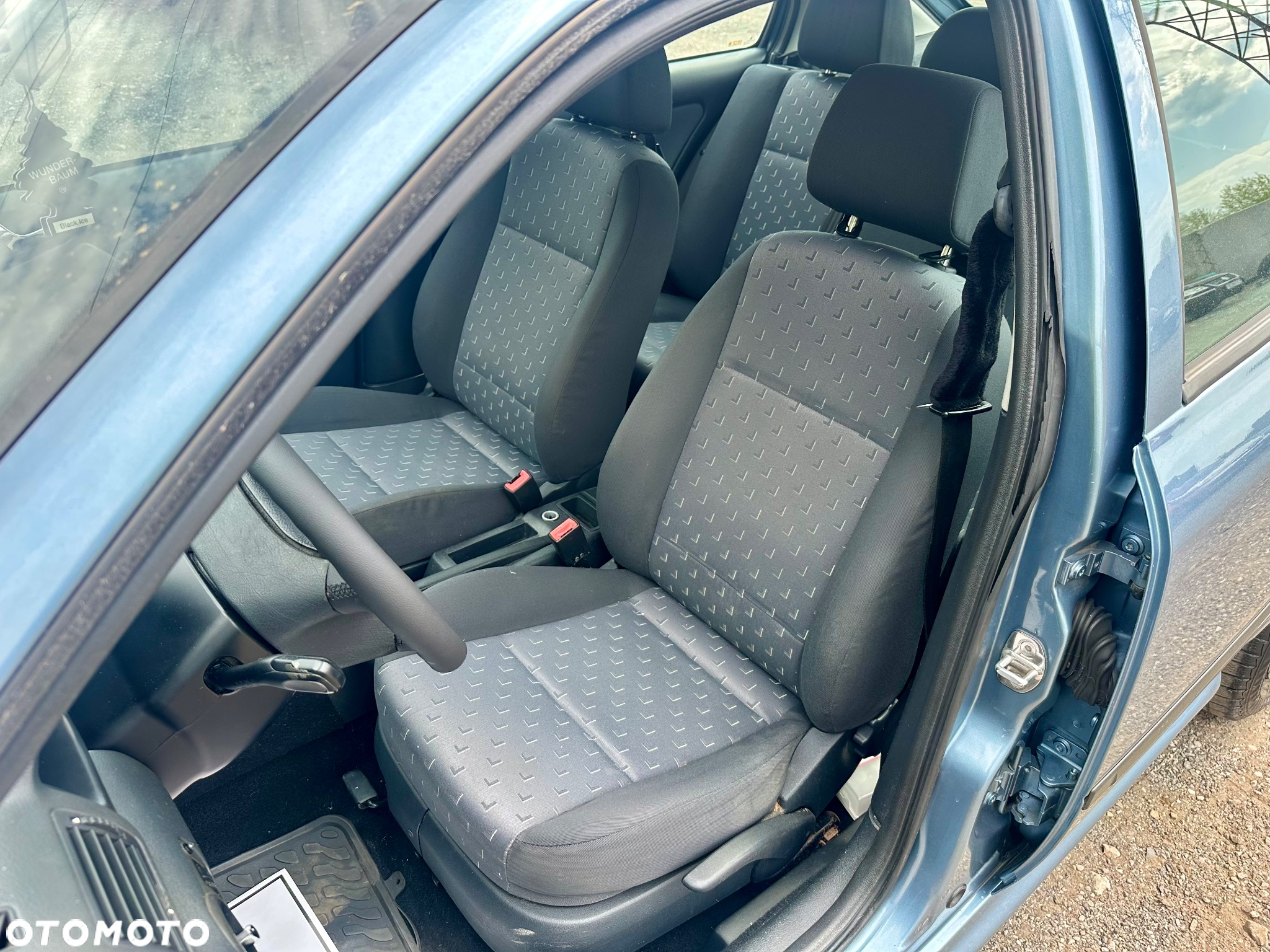 Skoda Octavia 1.6 Ambiente - 10
