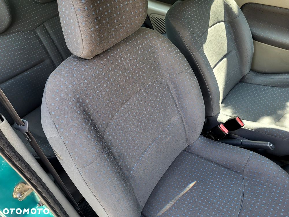 Renault Clio 1.4 16V Dynamique - 19