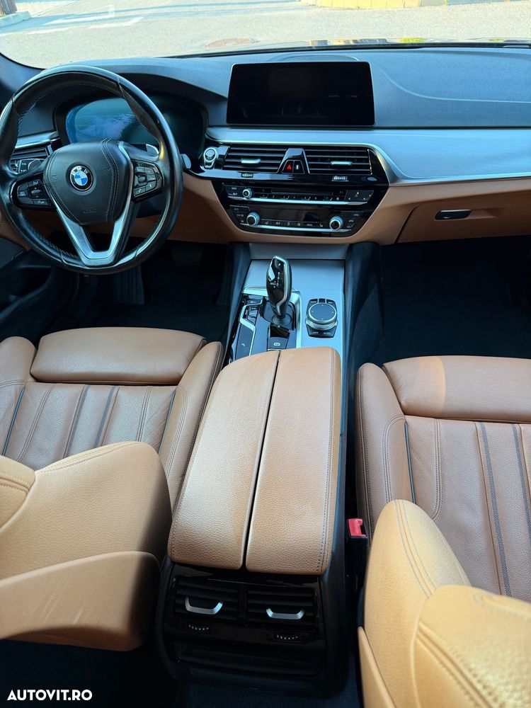BMW Seria 5 530i xDrive AT - 7