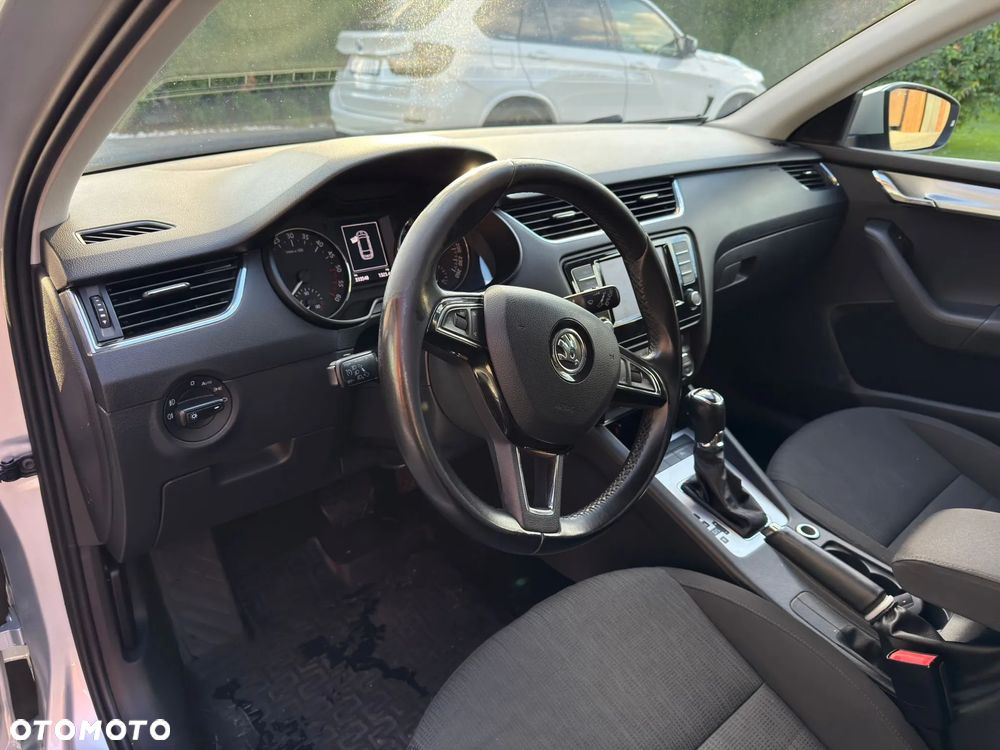 Skoda Octavia 2.0 TDI Edition DSG - 9