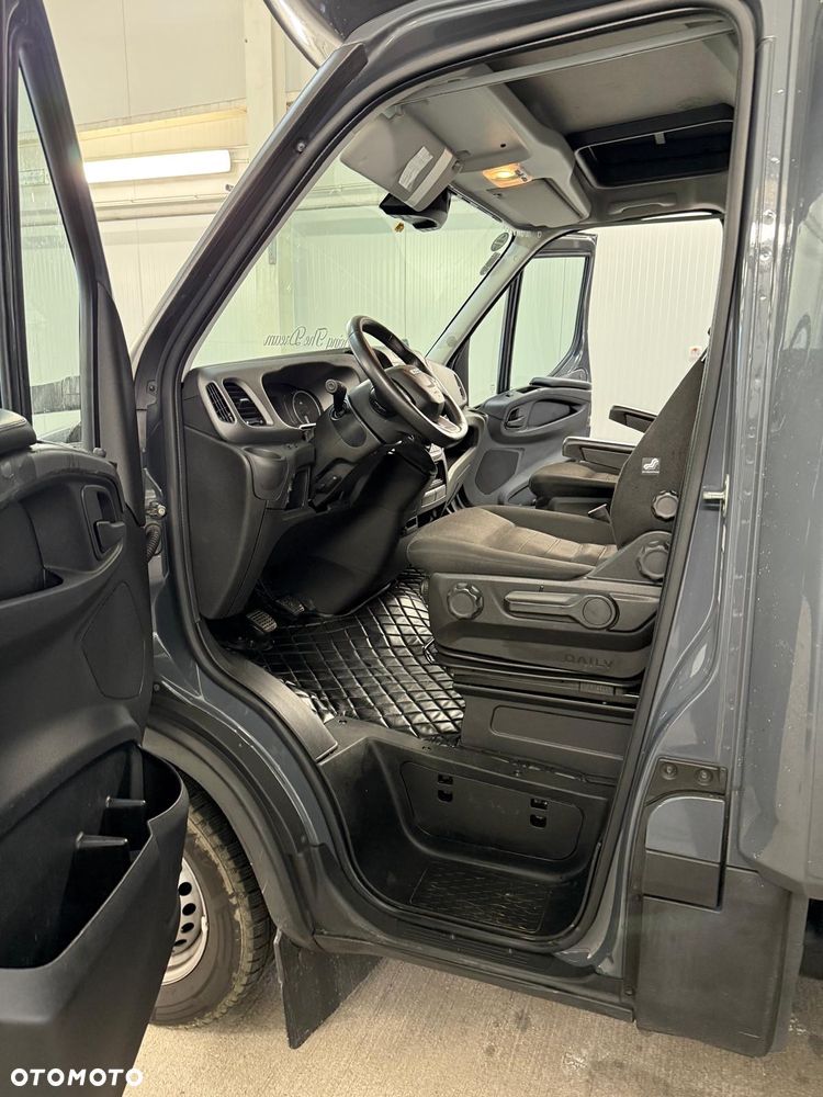 Iveco DAILY 35S18 - 8