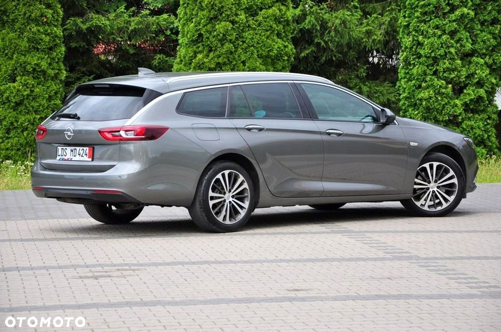 Opel Insignia - 15