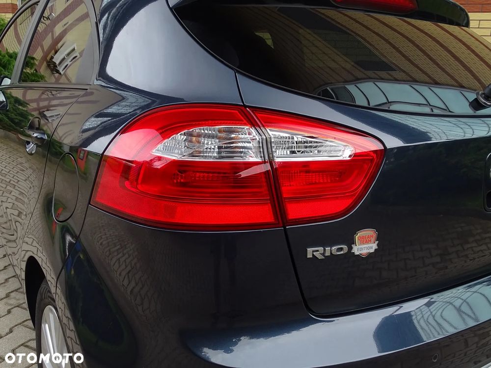 Kia Rio 1.2 Dream Team Edition - 23