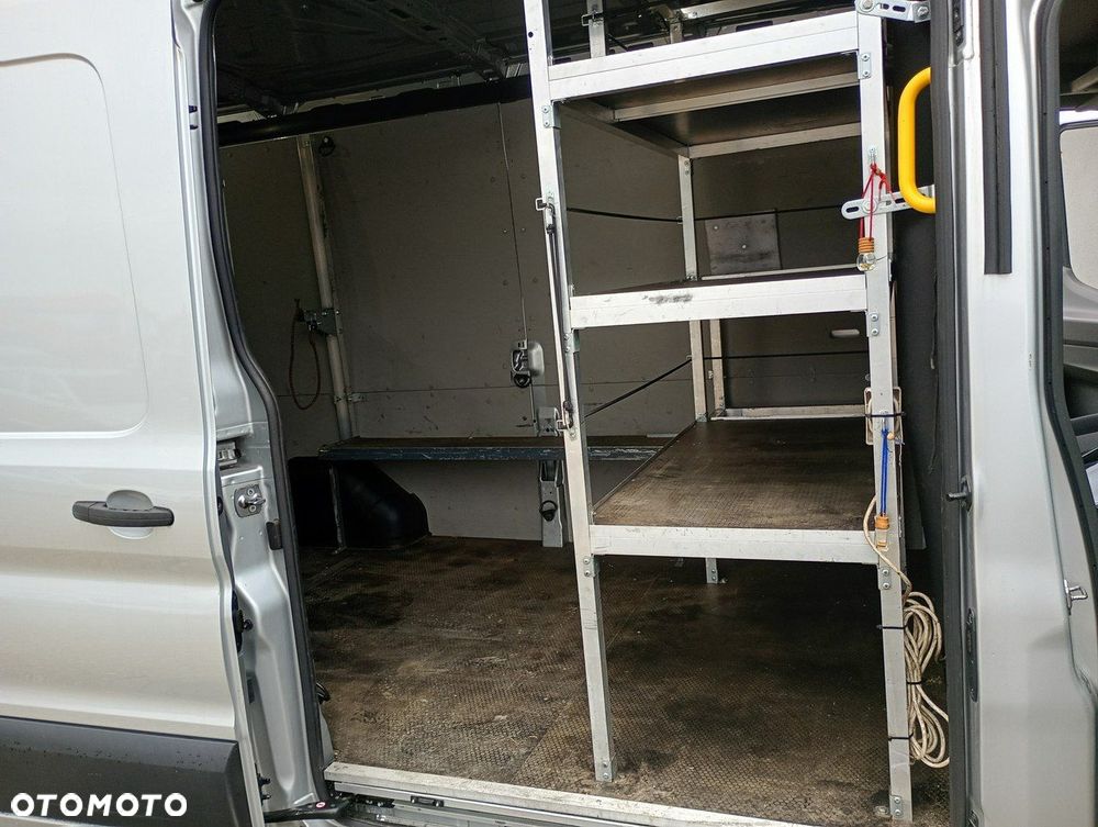 Ford Transit - 28