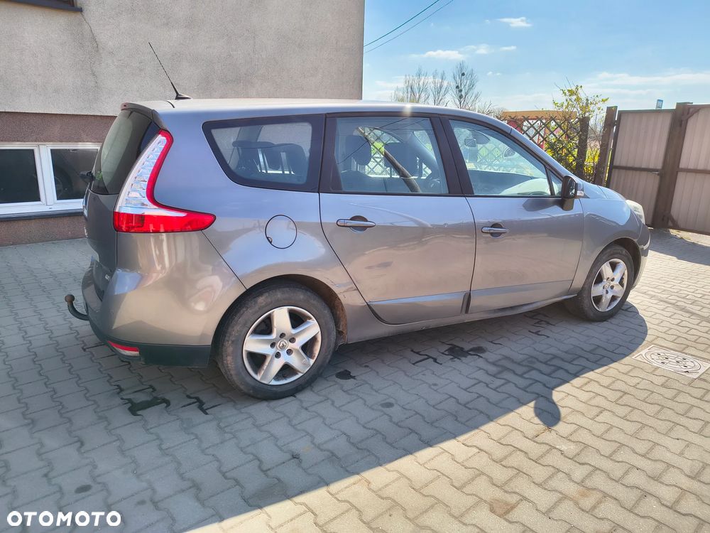 Renault Grand Scenic - 6