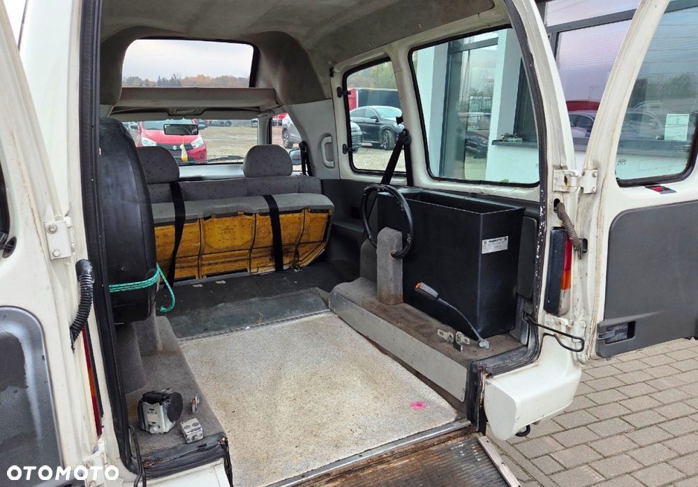 Volkswagen Caddy - 13