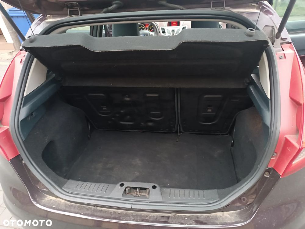 Ford Fiesta 1.4 TDCi Ghia - 18