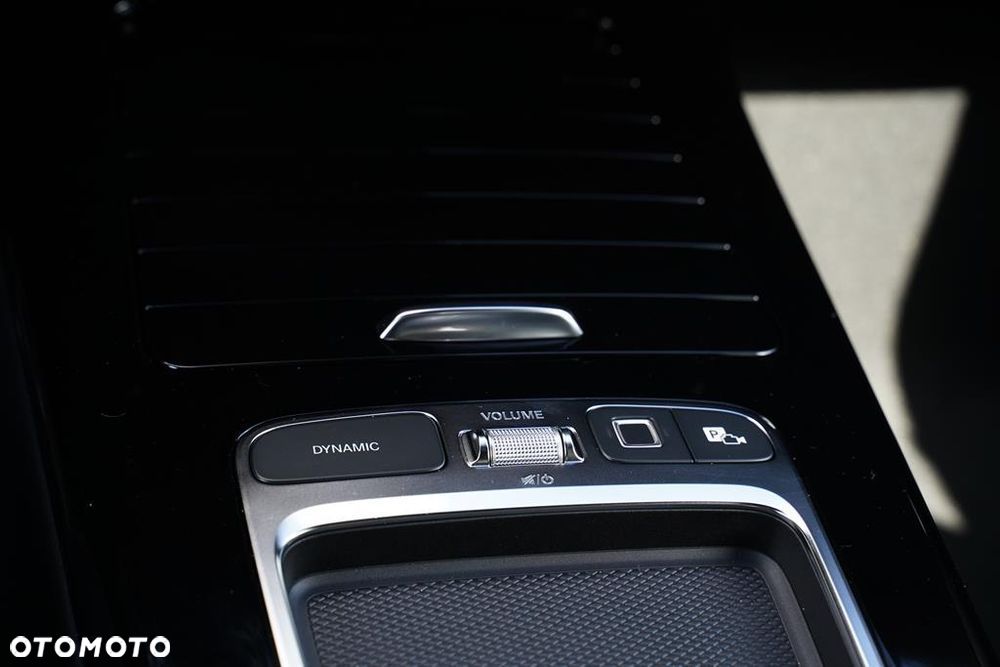 Mercedes-Benz CLA - 20