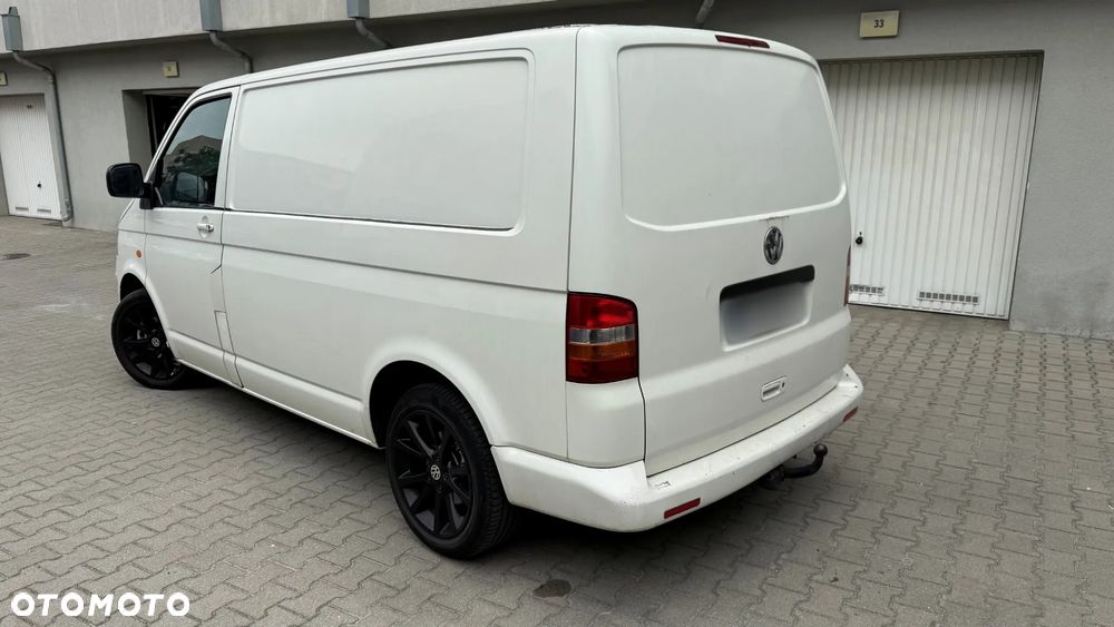 Volkswagen Transporter T5 TDI L1H1 - 2