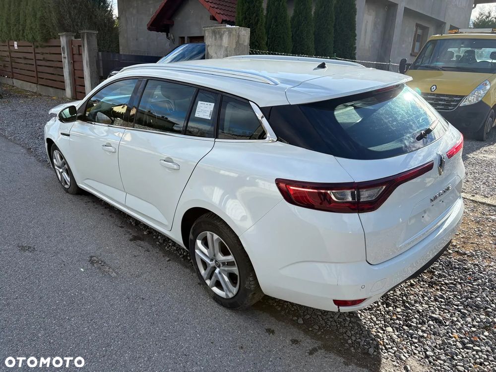 Renault Megane 1.5 Blue dCi Intens - 7