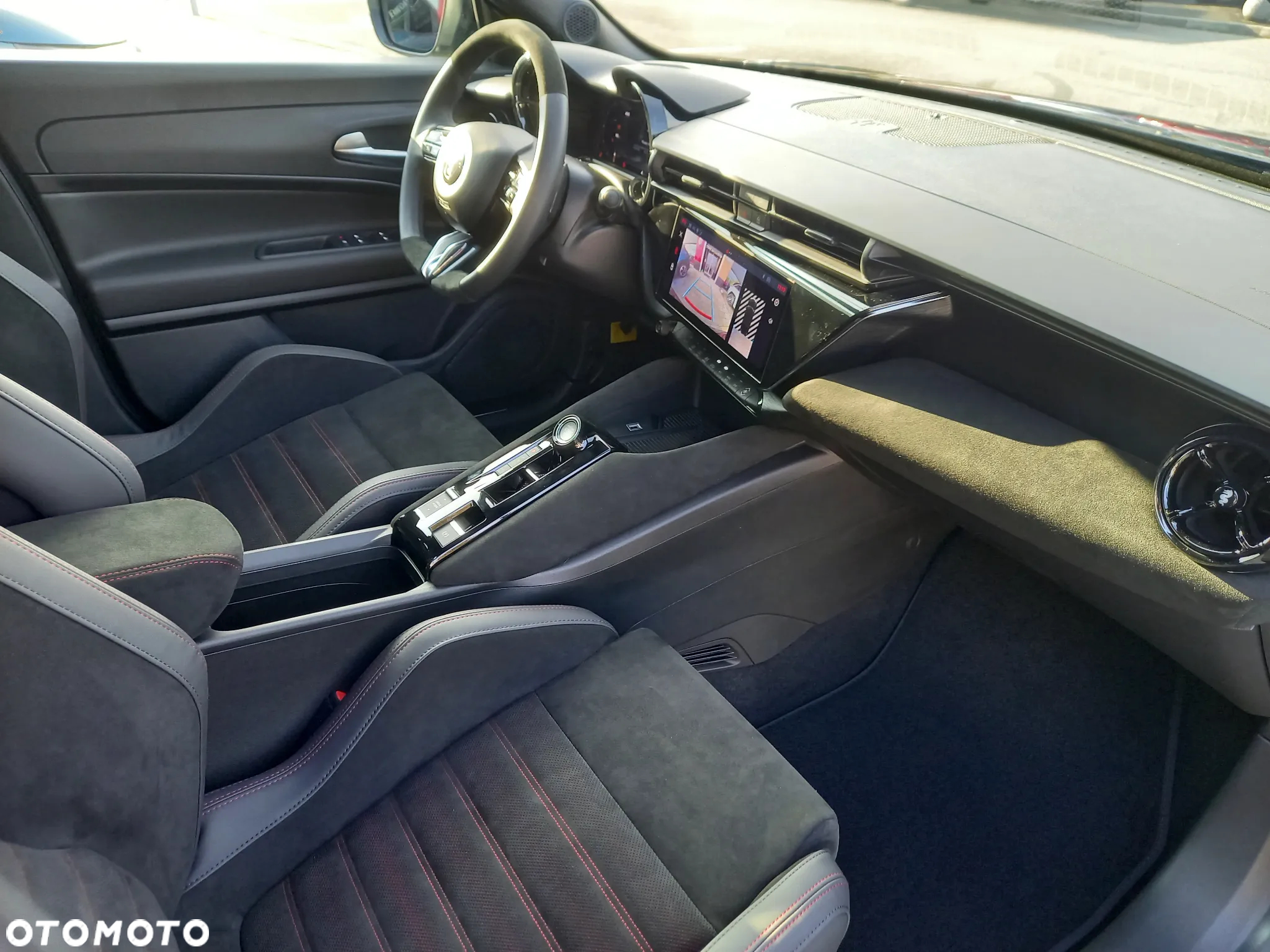 Alfa Romeo Junior 1.2 mHEV Ibrida Speciale eDCT - 13