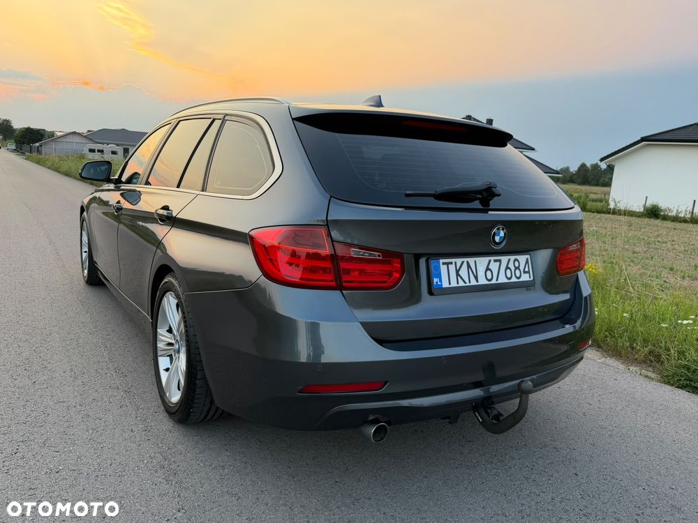 BMW Seria 3 320d Luxury Line - 11