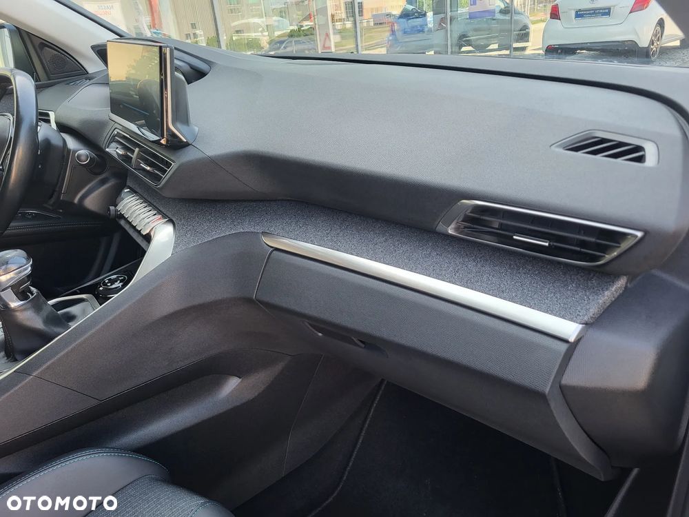 Peugeot 3008 1.5 BlueHDi Allure S&S - 29