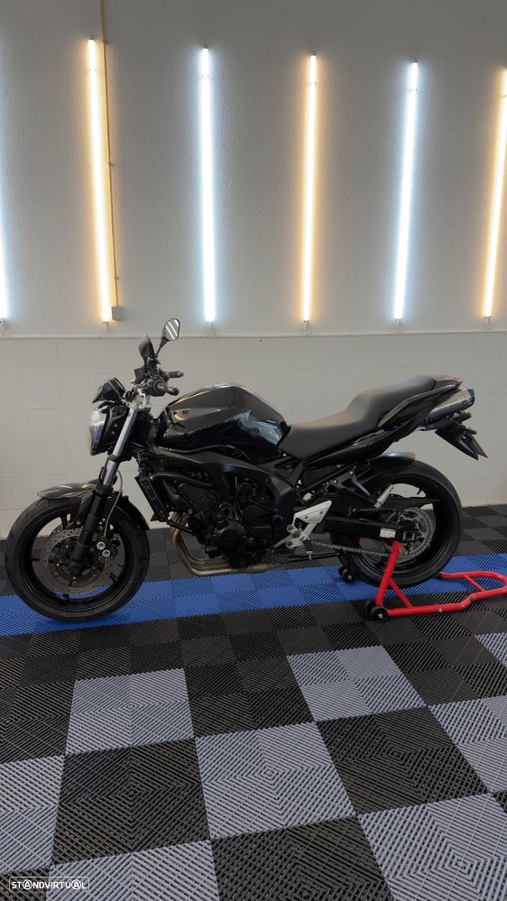 Yamaha FZ - 4