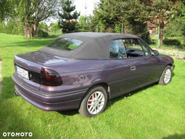 Opel Astra Cabriolet 1.6 - 5