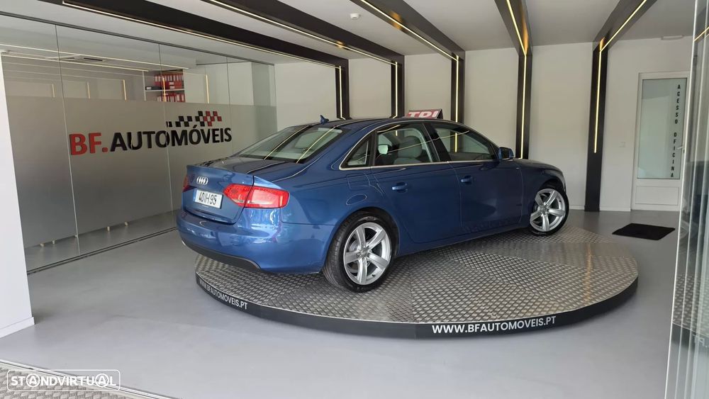 Audi A4 2.0 TDI multitronic - 5