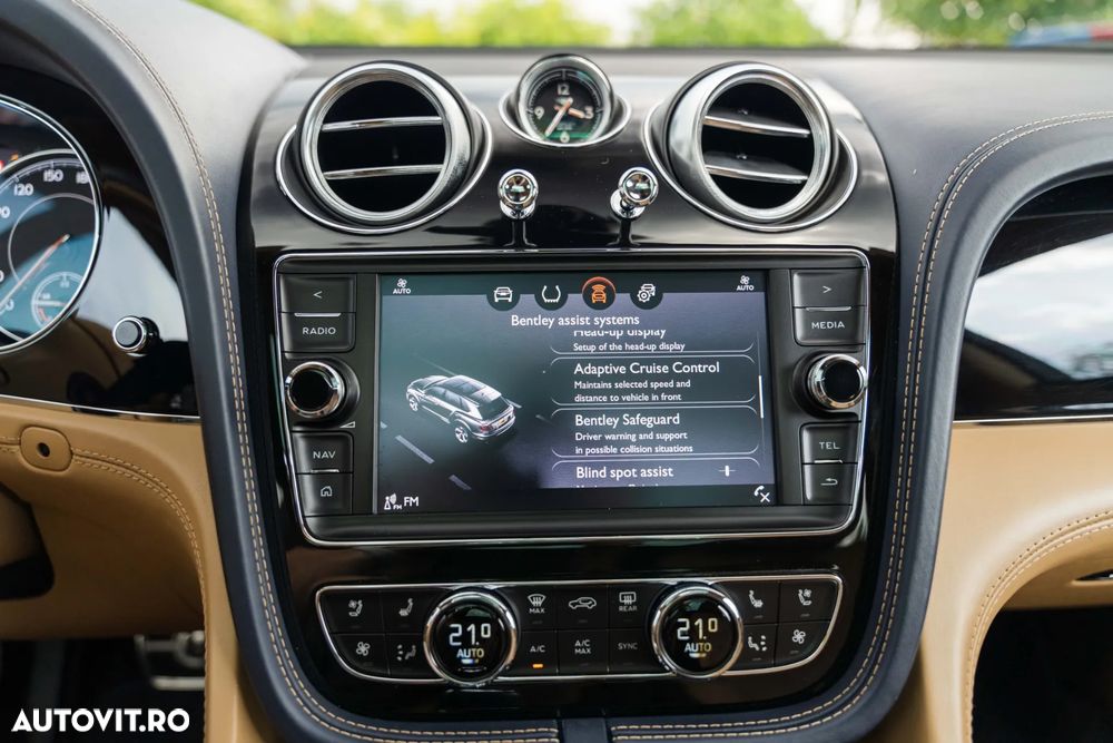 Bentley Bentayga - 36