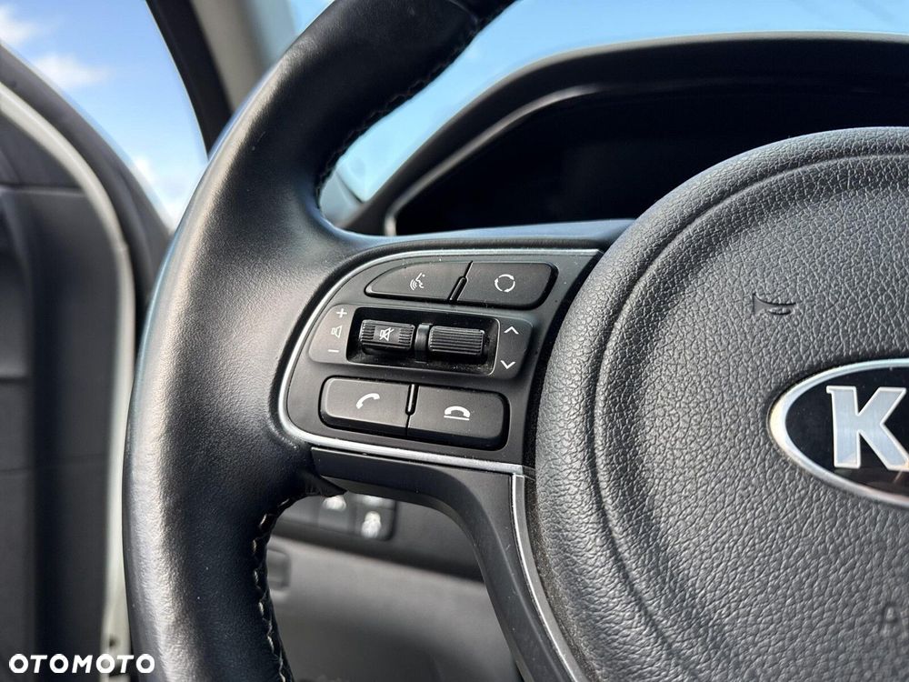 Kia Niro - 16