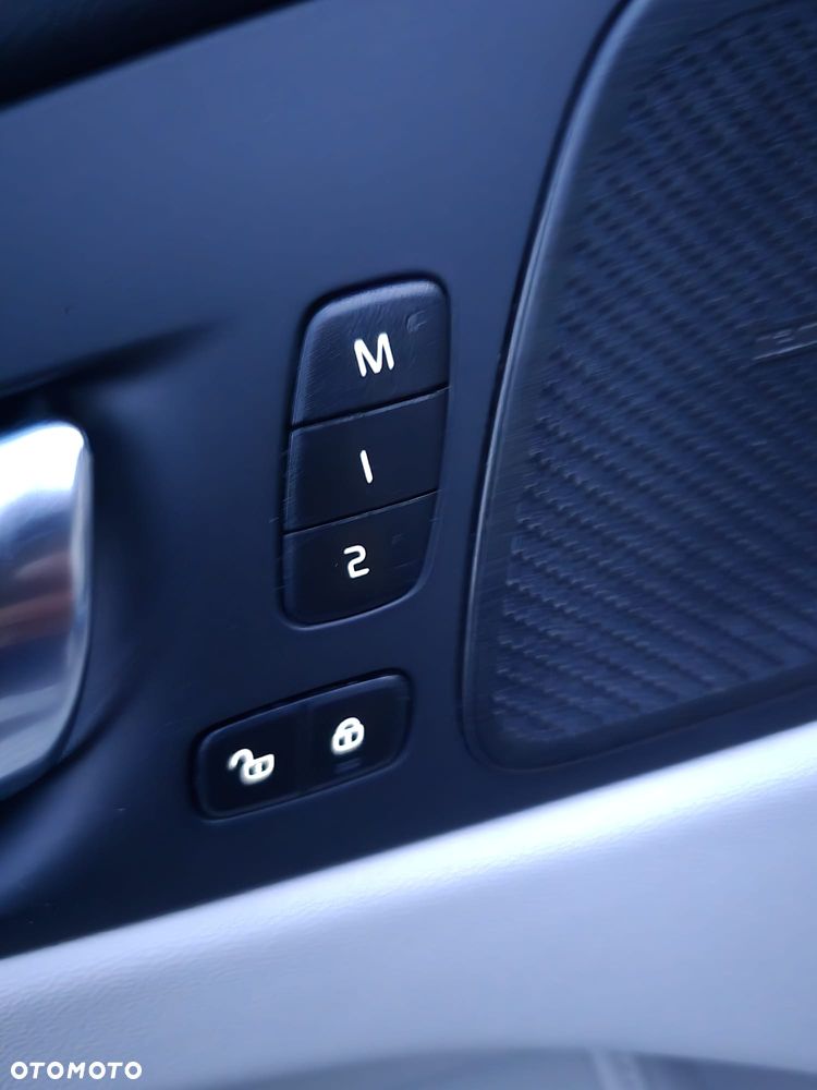 Volvo XC 60 B5 B AWD Plus Bright - 21