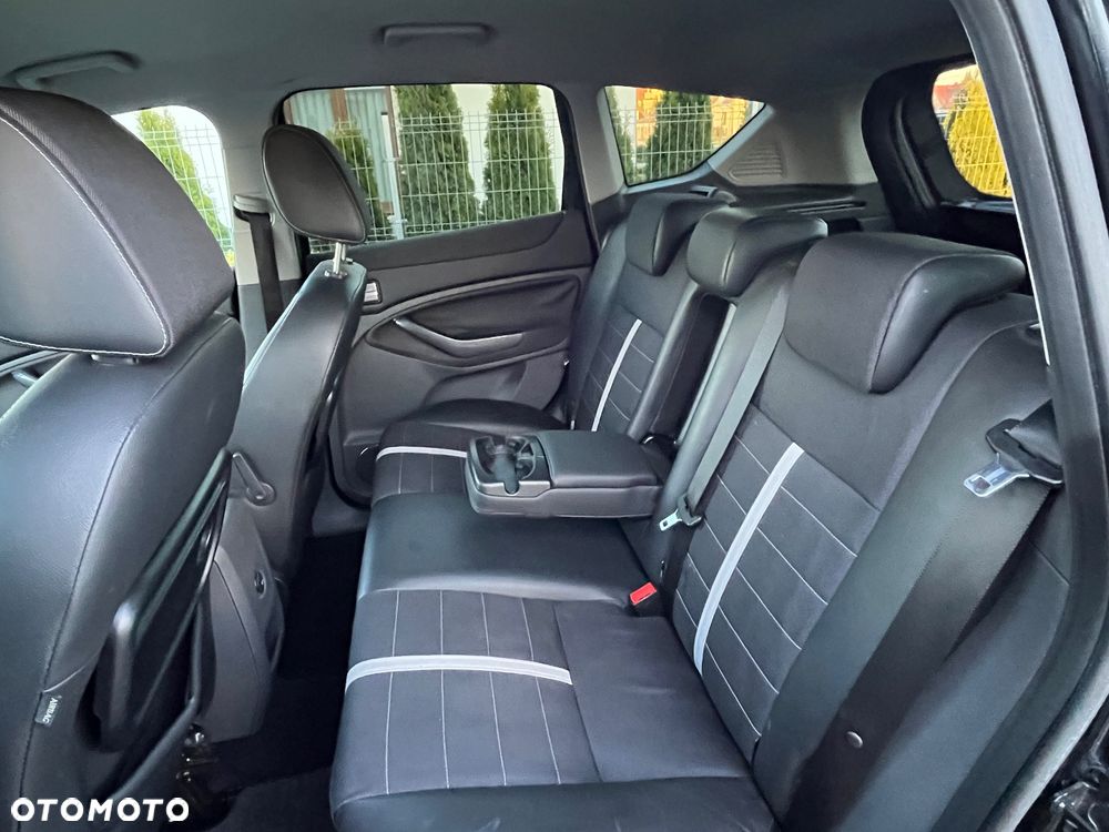 Ford Kuga - 15